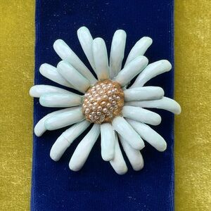 Vintage Capri Mint Daisy Enamel Brooch with Gold Pearl Cluster - Women Jewelry